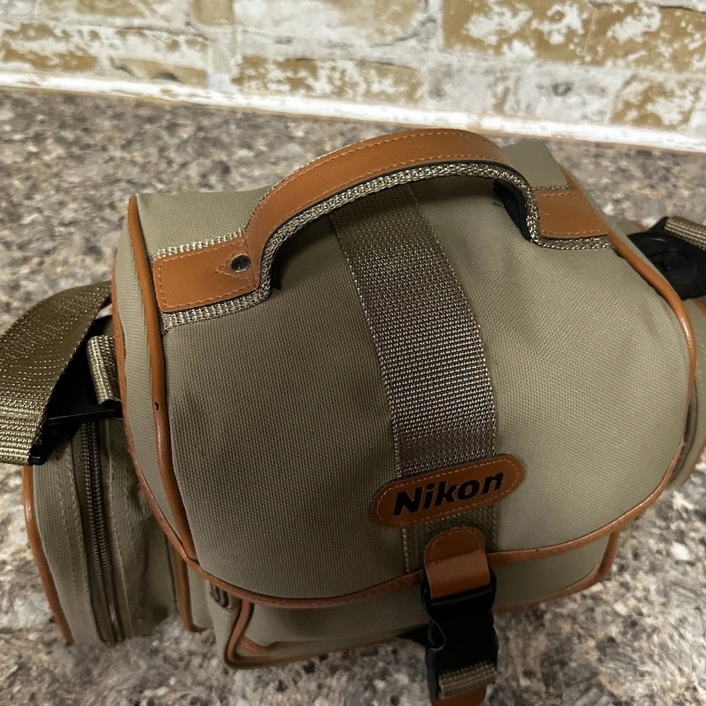 Vintage 1990s Nikon Rugged Camera Gear Carrying/Shoulder Bag - Adjustable Strap